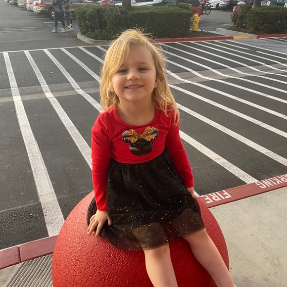 Meet your Posher, Rachel - Picture 2 of 2